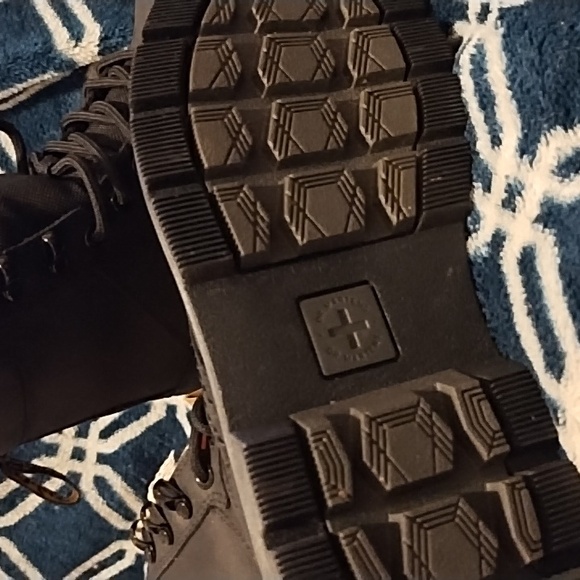 New Dr marten Black boots unisex Size 4 Men 5 Women's Nwt - Picture 9 of 10